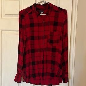 Wilfred Free Aritzia Plaid button down top